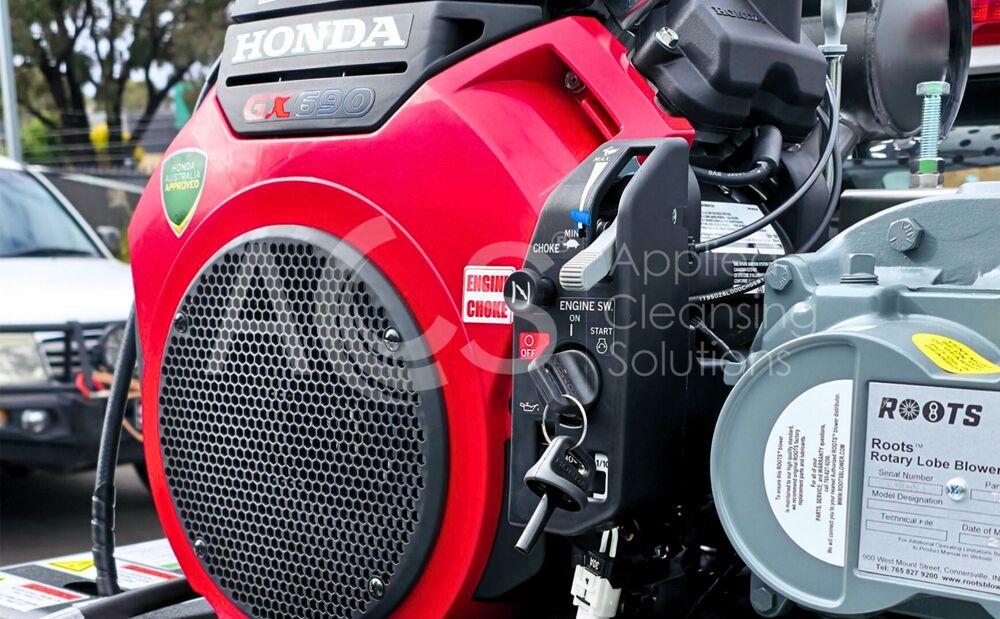 Long-life gutter vacuum for commercial purposes